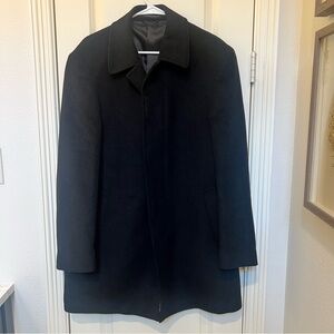 Men’s Lauren Ralph Lauren  Black Wool Over Coat.    Size 40 R